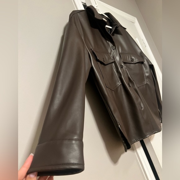 WOMEN FAUX LEATHER JACKET - Picture 3 of 6